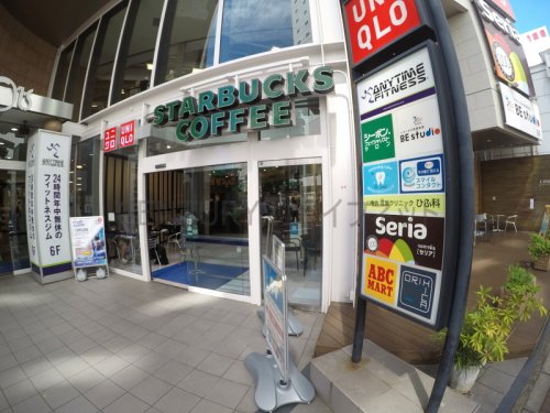 飲食店　スターバックスコーヒー 江坂オッツ店（飲食店）まで386m