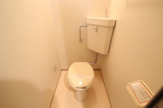 トイレ　※別部屋の写真です