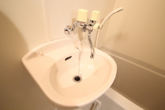 洗面設備　※別部屋の写真です