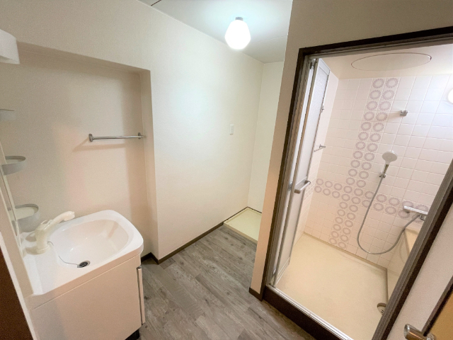 洗面設備　独立洗面台あり