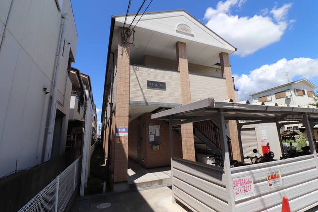 建物外観　サンルーチェ