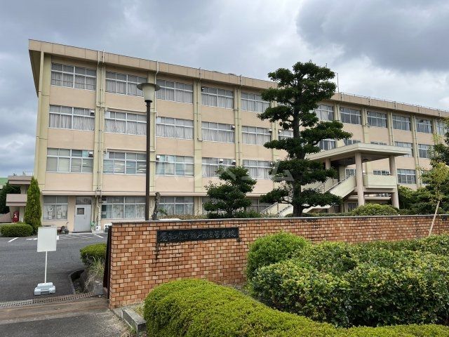 高校・高専　愛知県立瀬戸西高校（高校・高専）まで594m