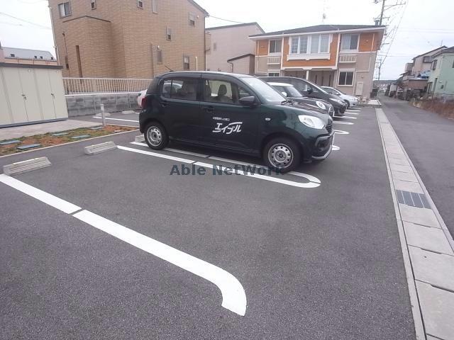 駐車場　駐車場