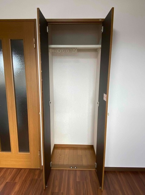 収納　洋室クローゼット