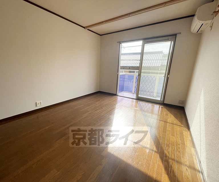 居室・リビング　ＪＲ花園駅徒歩５分、ネット無料物件！