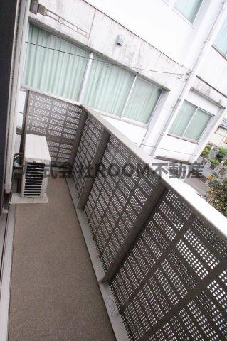 バルコニー　広々としたバルコニーです