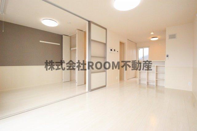 居室・リビング　こちらのリビングで趣味の時間をお楽しみください