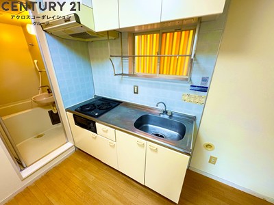 キッチン　収納スペース豊富なキッチンです。