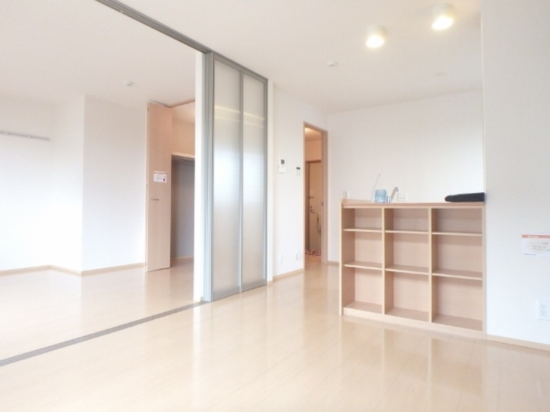 居室・リビング　図面と現状に相違がある場合には現状を優先