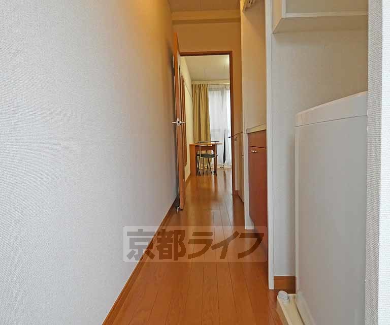 その他部屋・スペース　長い廊下です！