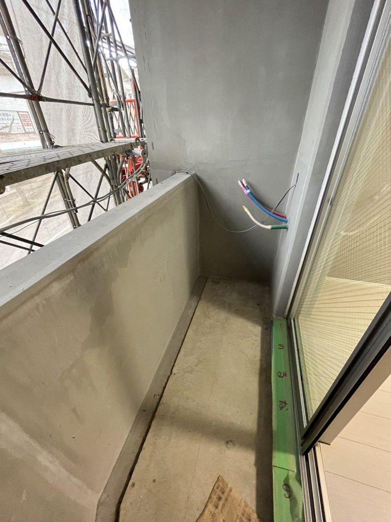 バルコニー　※新築時（建築中）の写真です