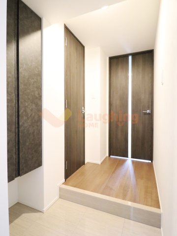 玄関　明るい玄関です※別号室の写真になります