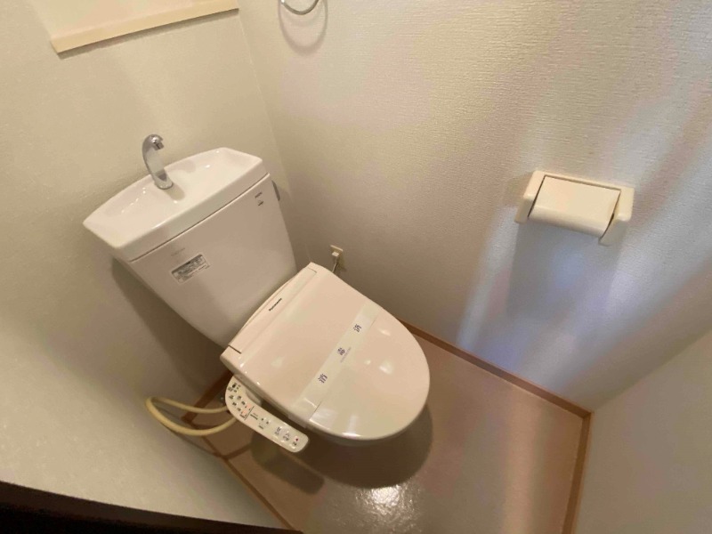 トイレ　別号室イメージ