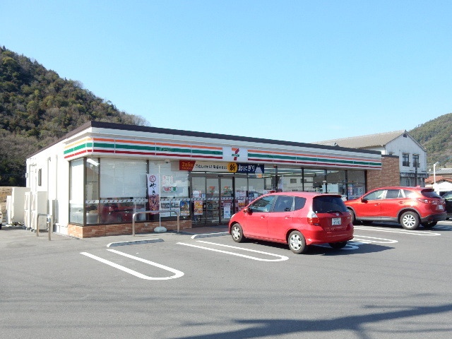コンビニ　セブンイレブン岡山松木店（コンビニ）まで185m