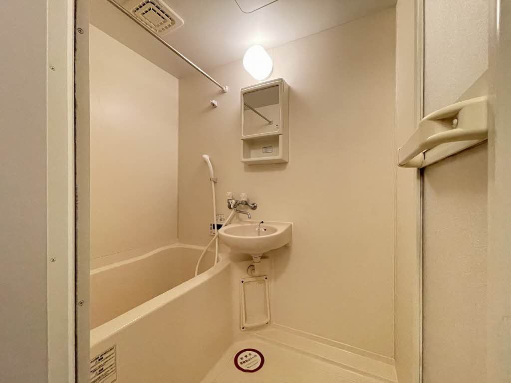 バス・シャワールーム　浴室