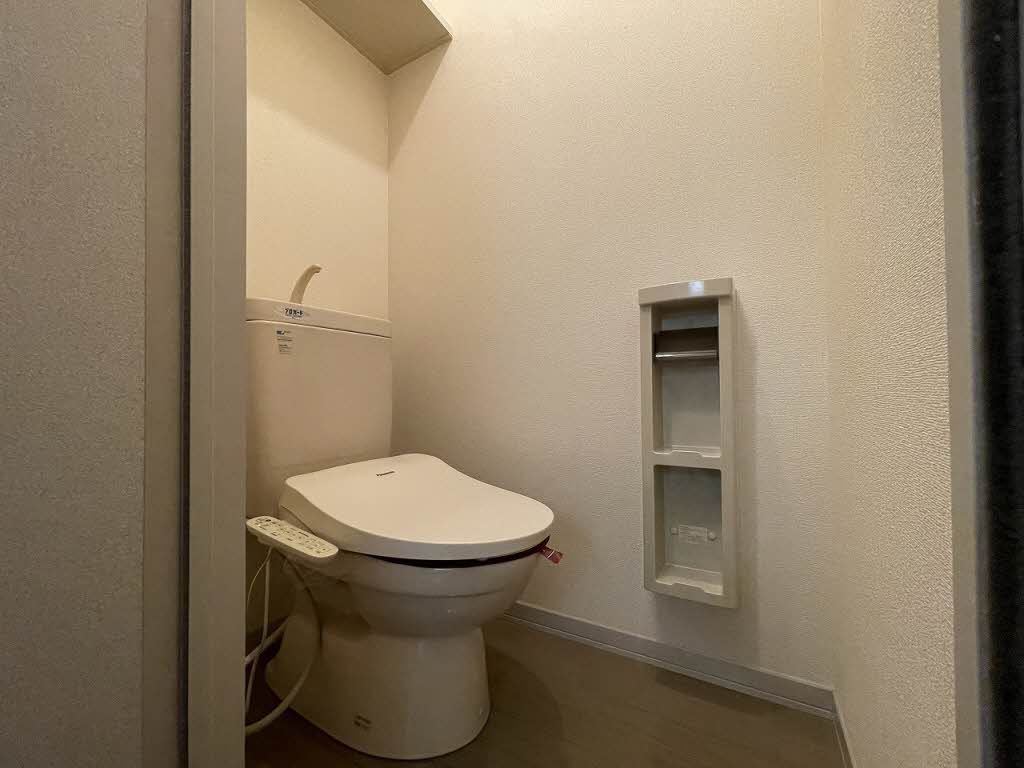 トイレ　トイレ