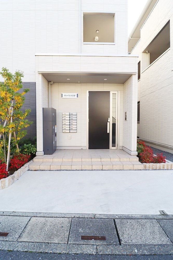 エントランス　エントランス