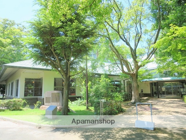 その他　湖西市役所教育委員会図書館新居図書館（その他）まで862m