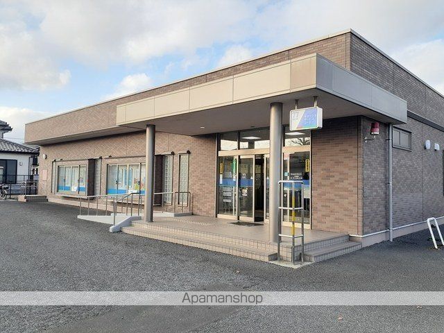 銀行　七十七銀行岩切支店（銀行）まで800m