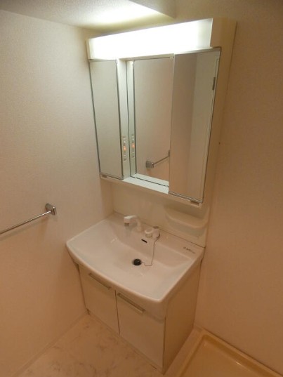 洗面設備　エムメイト綱町