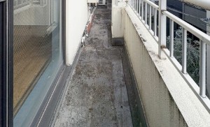 バルコニー　エムメイト綱町