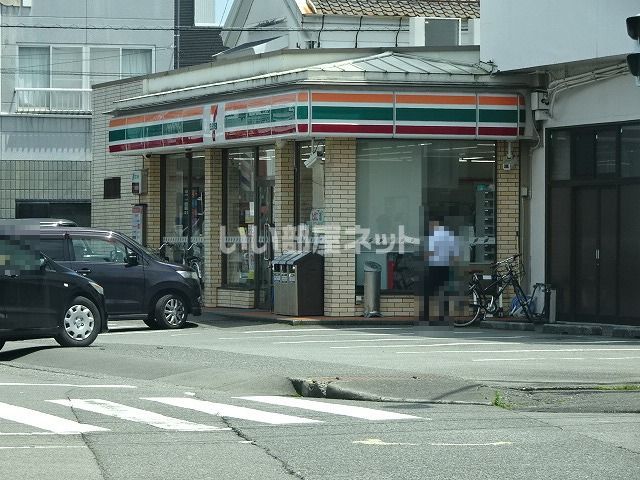 コンビニ　セブンイレブン島田大井町店（コンビニ）まで719m