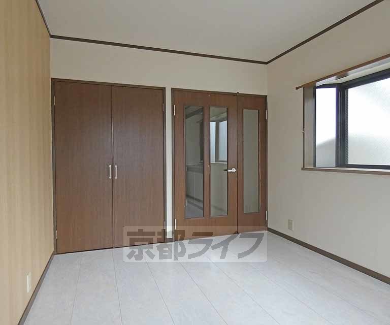 居室・リビング　広々としたお部屋です・