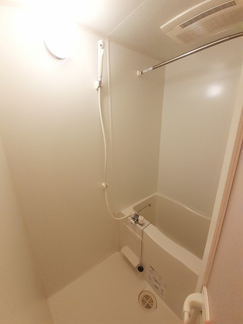 バス・シャワールーム　ザグザグ 水江店まで800m