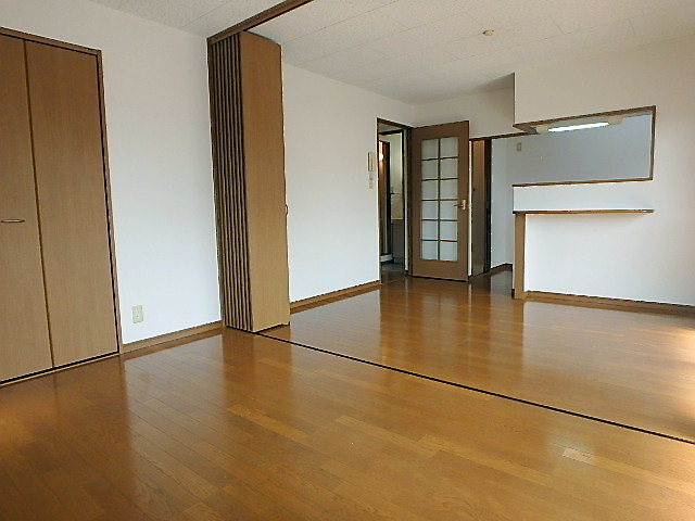 ハイツルーミナスの内装写真