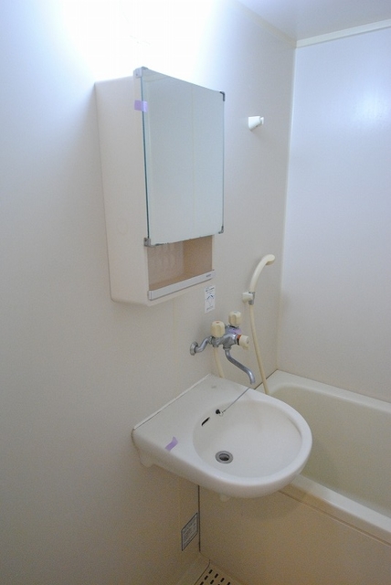 洗面設備　写真は２０１号室