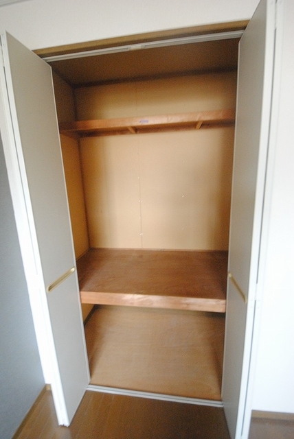 収納　写真は２０１号室