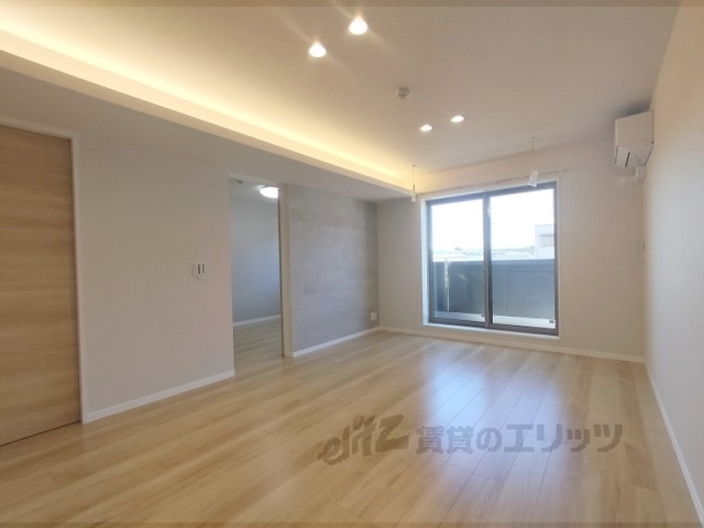 居室・リビング　リビング