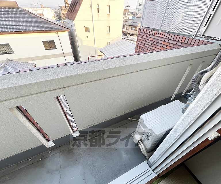 バルコニー　広々バルコニー