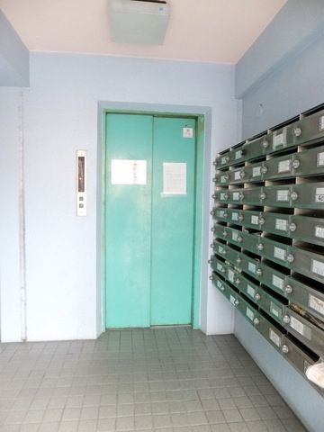 エントランス　★楽々エレベーター★