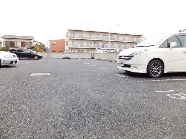 駐車場　★敷地内駐車場あります★