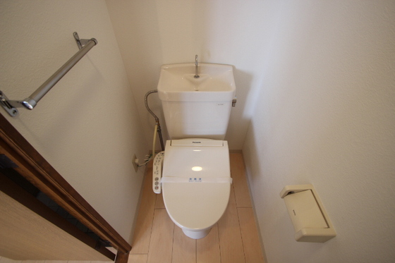 トイレ　※別部屋の写真です