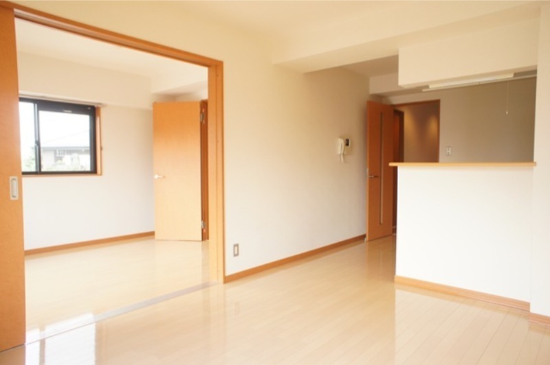 居室・リビング　図面と現状に相違がある場合には現状を優先