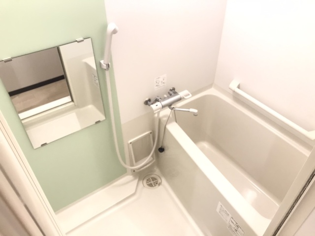 バス・シャワールーム　同物件別号室