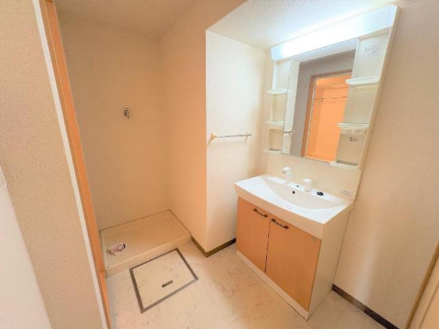 洗面設備　洗髪洗面化粧台