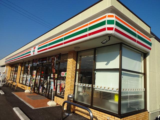 コンビニ　セブンイレブン穂波小正店（コンビニ）まで359m