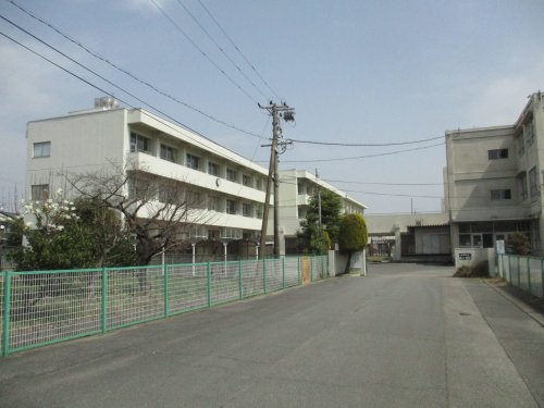小学校　岐南町東小学校（小学校）まで1072m