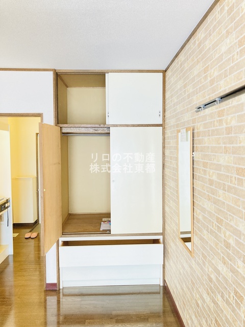 収納　奥行のある収納付です！増えがちな荷物をスッキリ収納できます！
