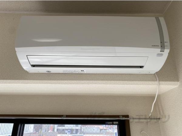 その他設備　備え付きエアコン