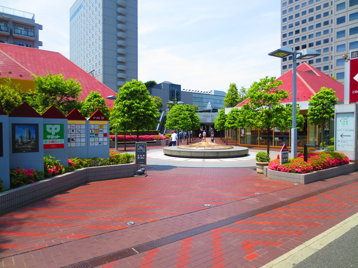 ショッピングセンター　イースト21（ショッピングセンター）まで524m