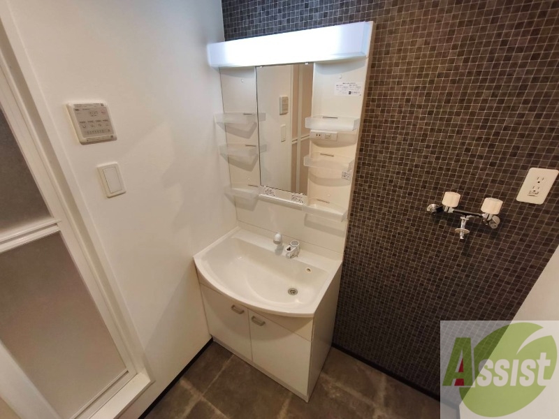 洗面設備　シャンプードレッサーで身支度もラクラクです！