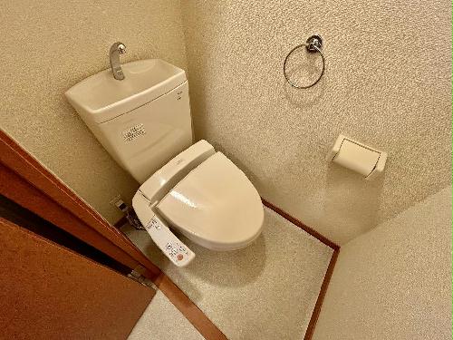 トイレ　設備・仕様は号室により異なる為、現況を優先いたします。