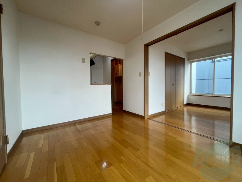 居室・リビング　広くてきれいなリビングです！快適に過ごせそうですね。