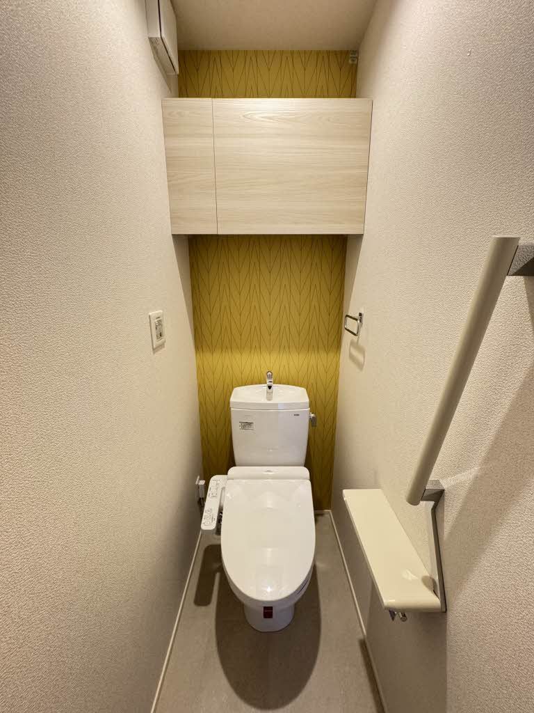 トイレ　トイレ