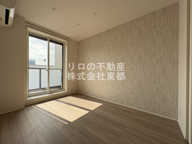 その他部屋・スペース　窓から暖かな日差しが入ります♪