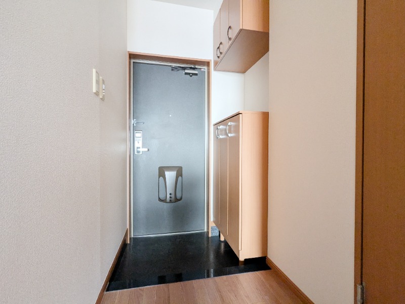 玄関　図面と現状に相違がある場合には現状を優先